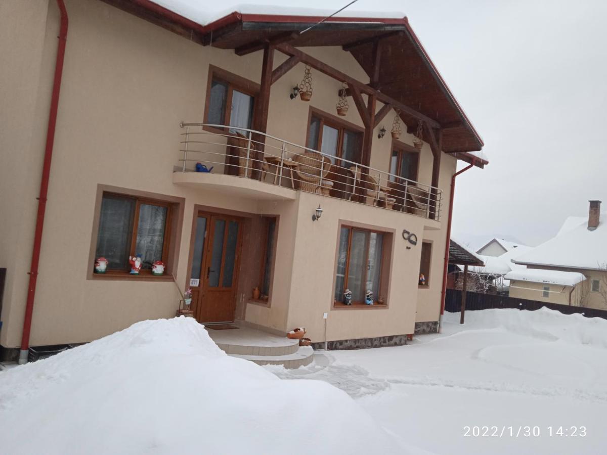Hotel Casa Infinity à Sovata Extérieur photo