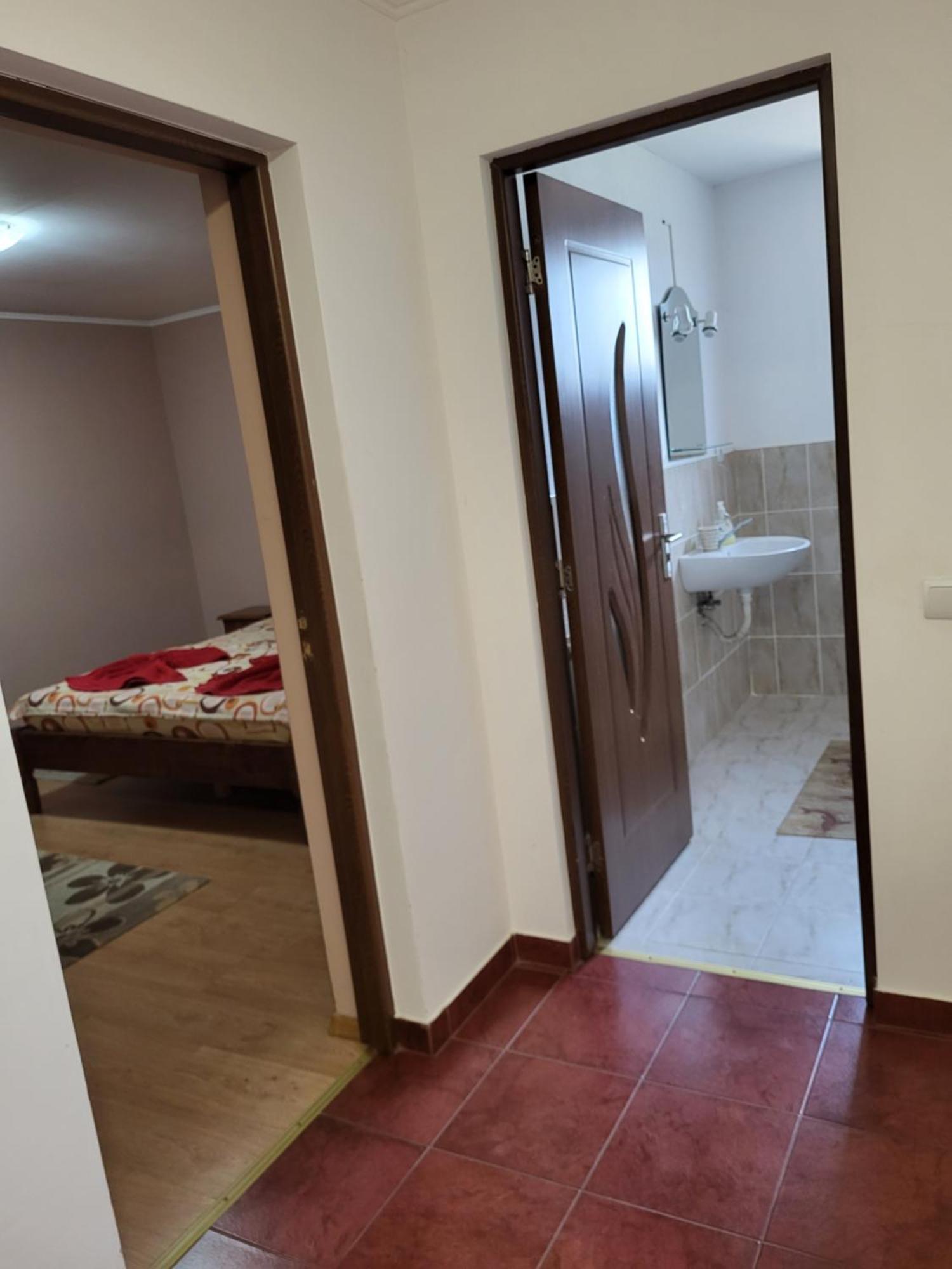Hotel Casa Infinity à Sovata Extérieur photo