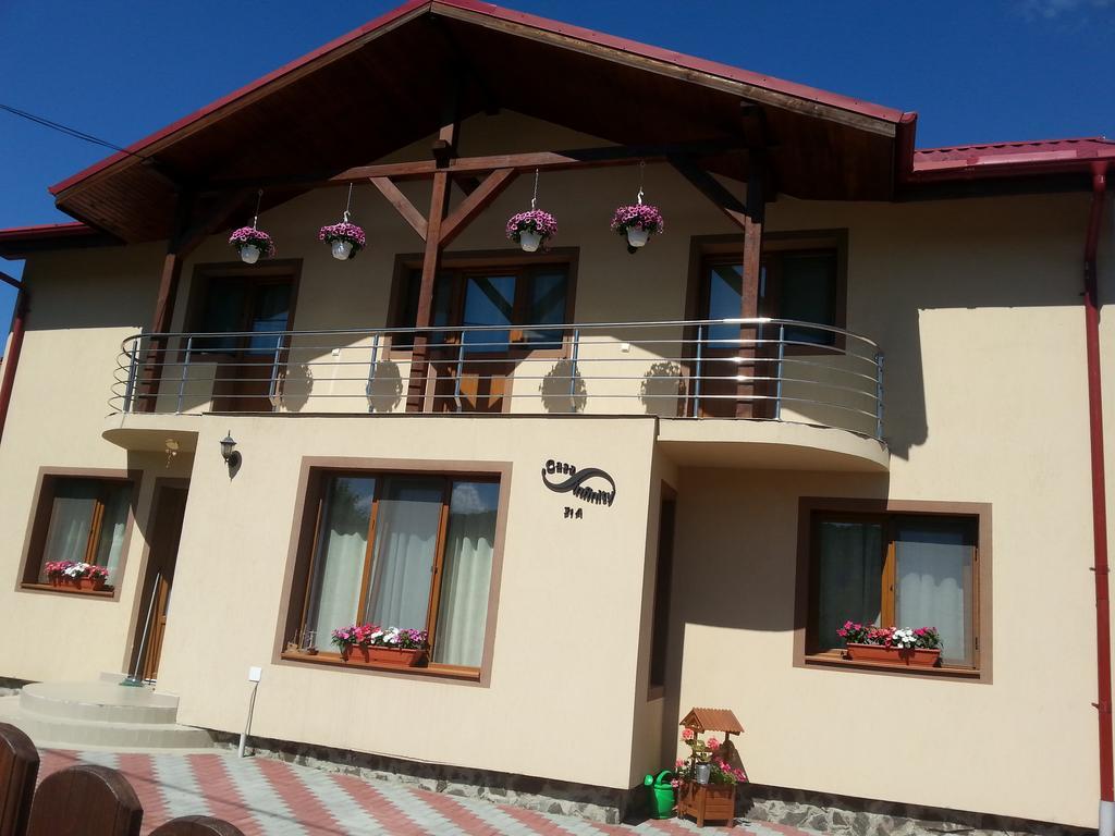 Hotel Casa Infinity à Sovata Extérieur photo