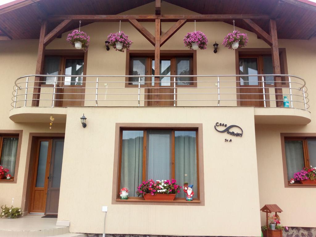 Hotel Casa Infinity à Sovata Extérieur photo
