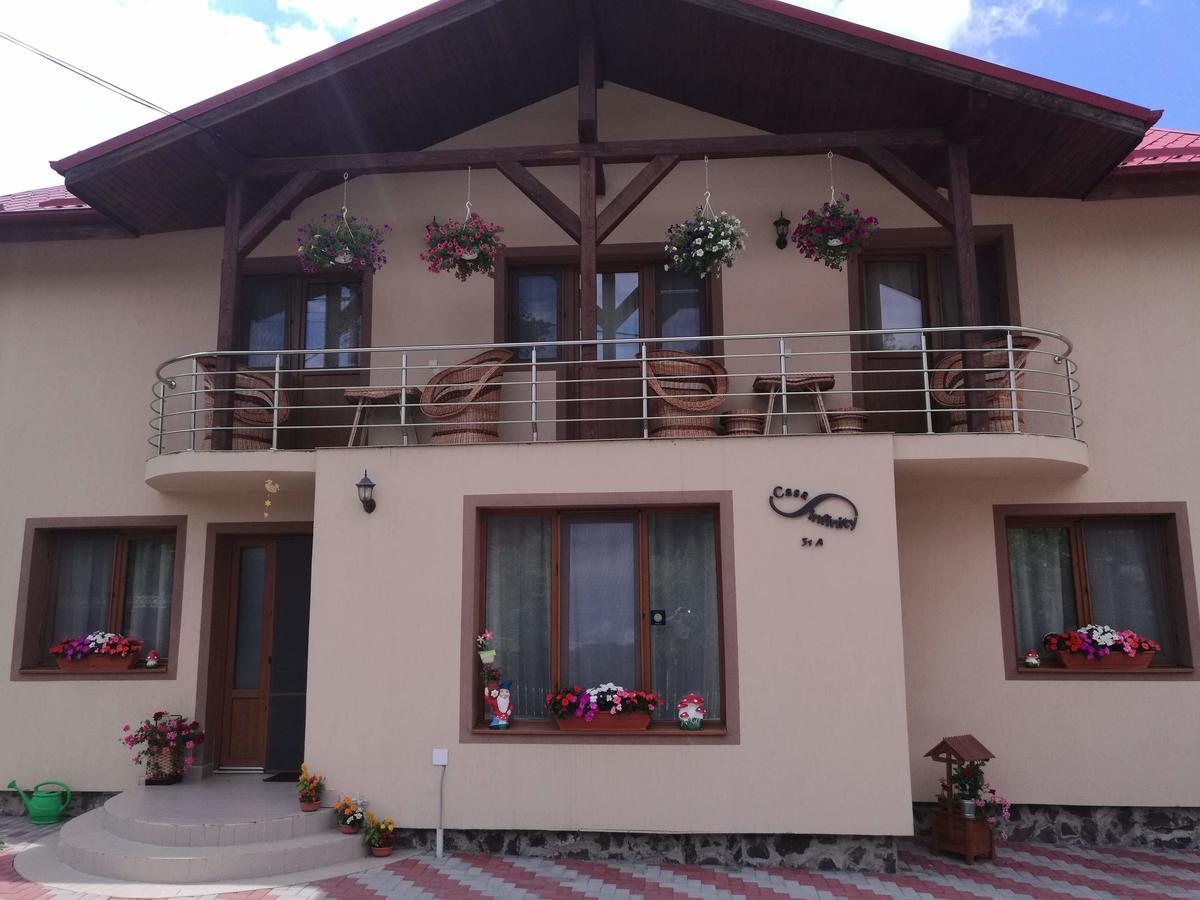 Hotel Casa Infinity à Sovata Extérieur photo